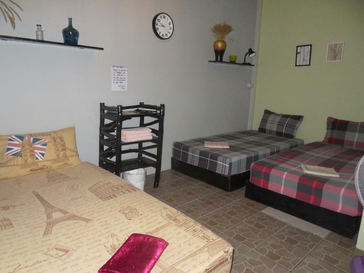 Same Same Guesthouse, Bar & Restaurant (Adults Only) Haad Rin Bagian luar foto
