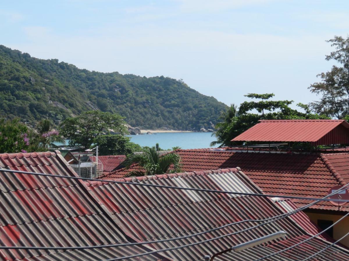 Same Same Guesthouse, Bar & Restaurant (Adults Only) Haad Rin Bagian luar foto